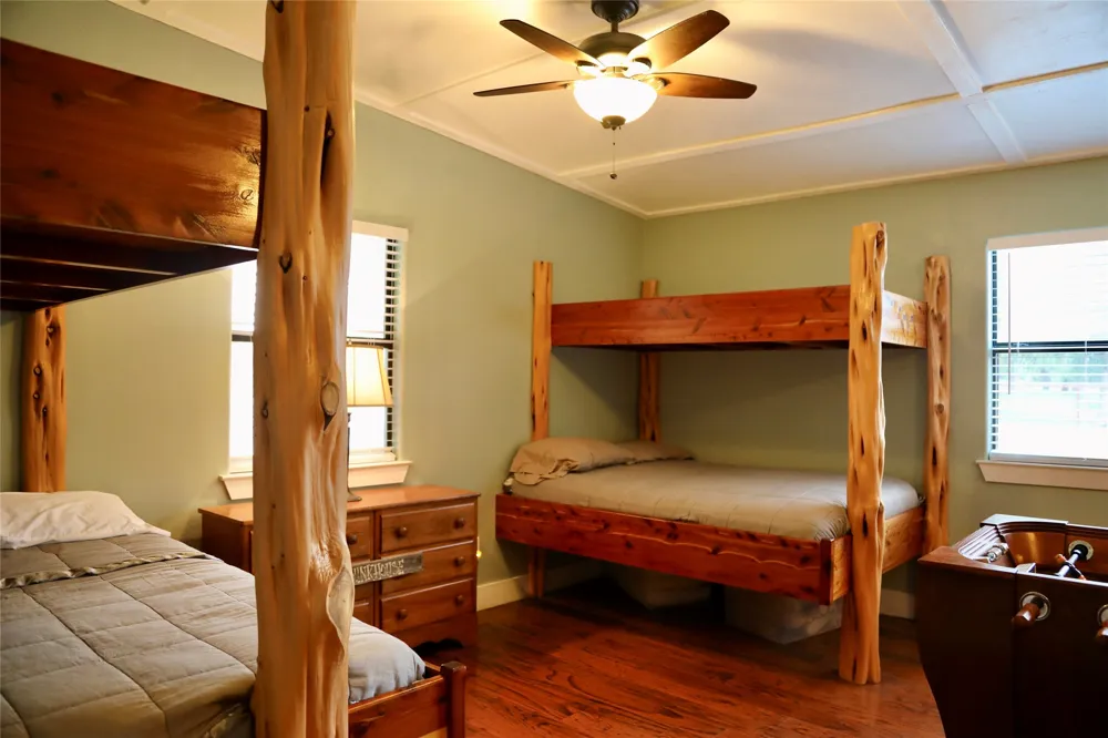 4239 County Road 336 Bertram, TX 78605