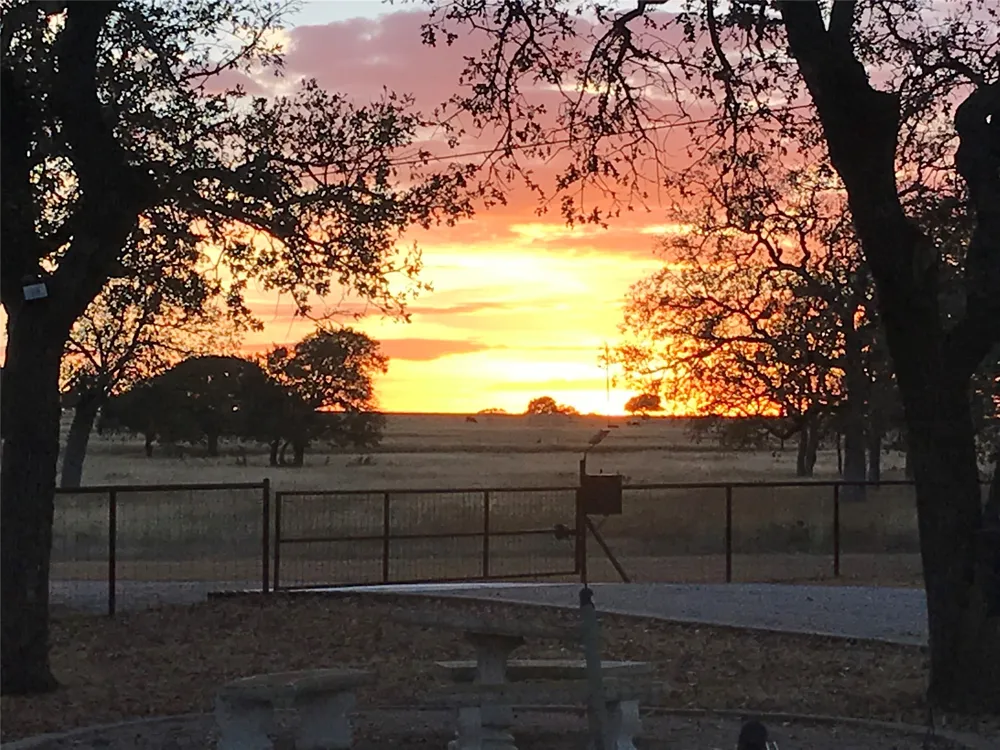 4239 County Road 336 Bertram, TX 78605