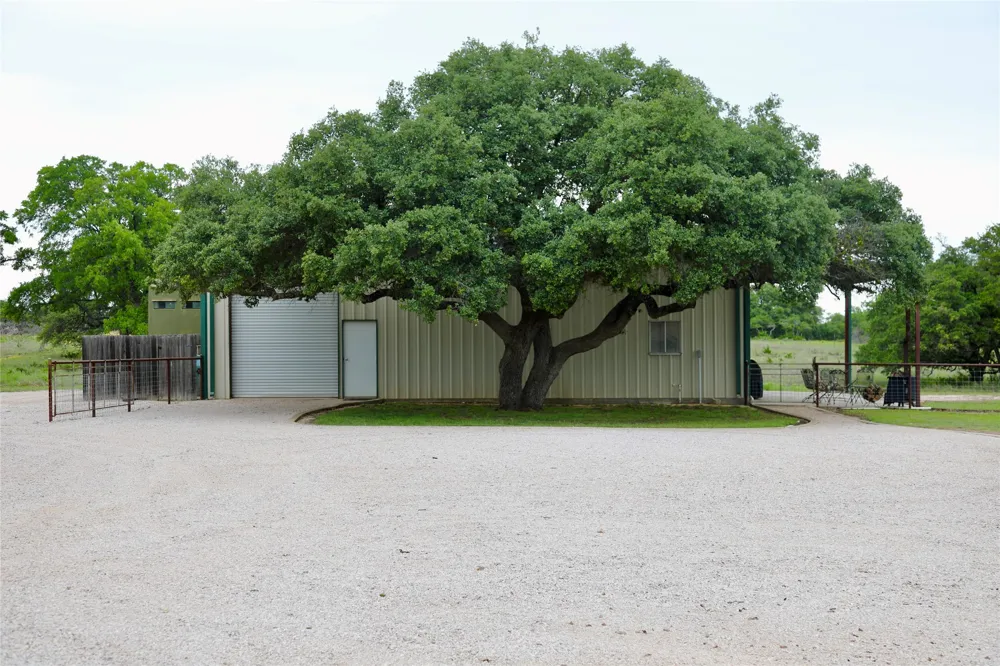 4239 County Road 336 Bertram, TX 78605