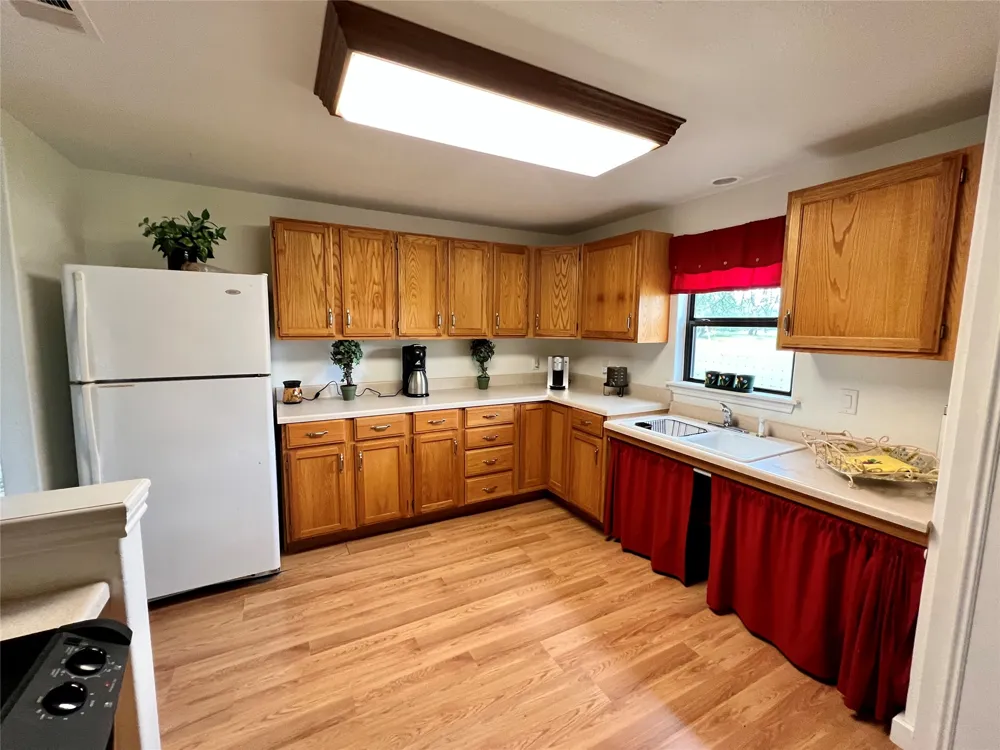 4239 County Road 336 Bertram, TX 78605