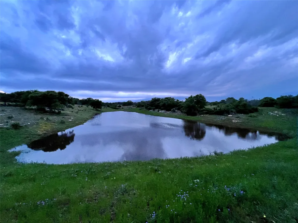 4239 County Road 336 Bertram, TX 78605
