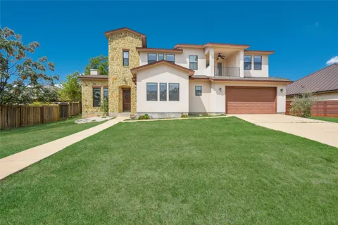 18400 Lakepoint Cove