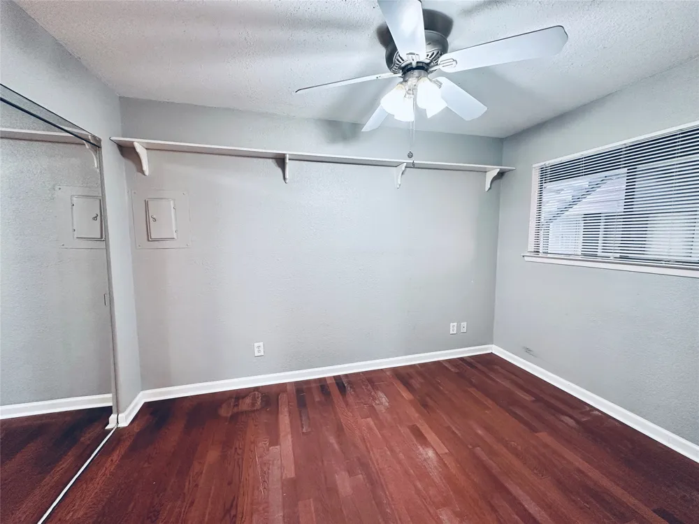 2500 Burleson Road #209 Austin, TX 78741