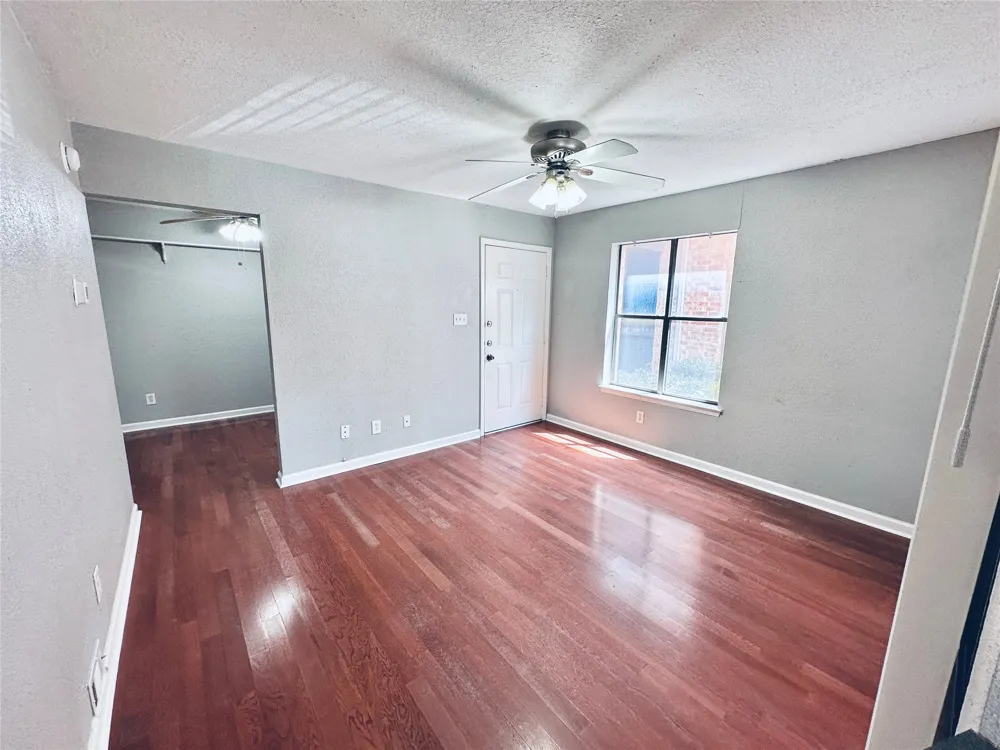 2500 Burleson Road #209 Austin, TX 78741