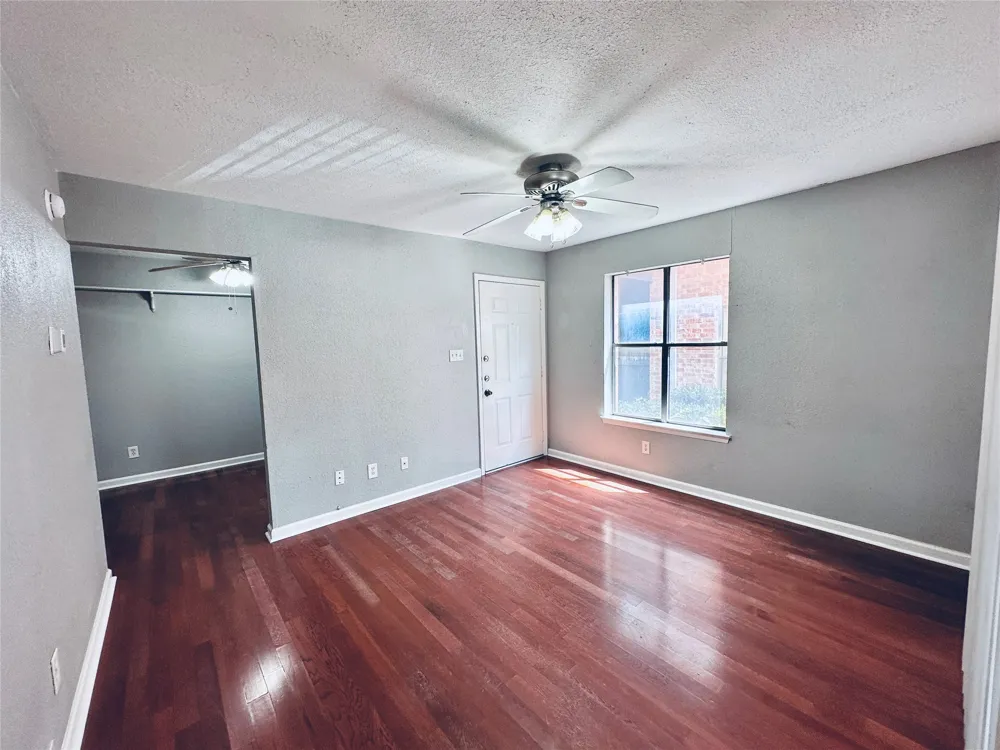 2500 Burleson Road #209 Austin, TX 78741