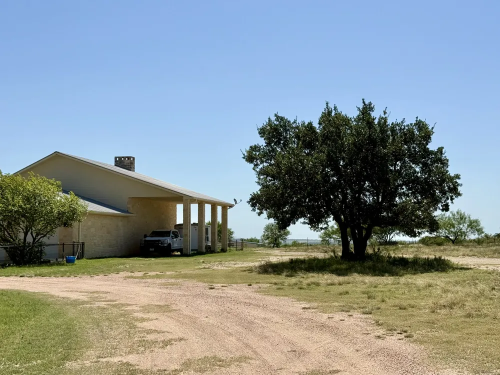 1456 Us Highway 283 Brady, TX 76825