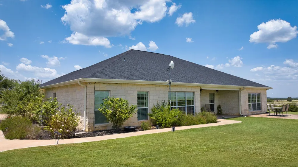1456 Us Highway 283 Brady, TX 76825