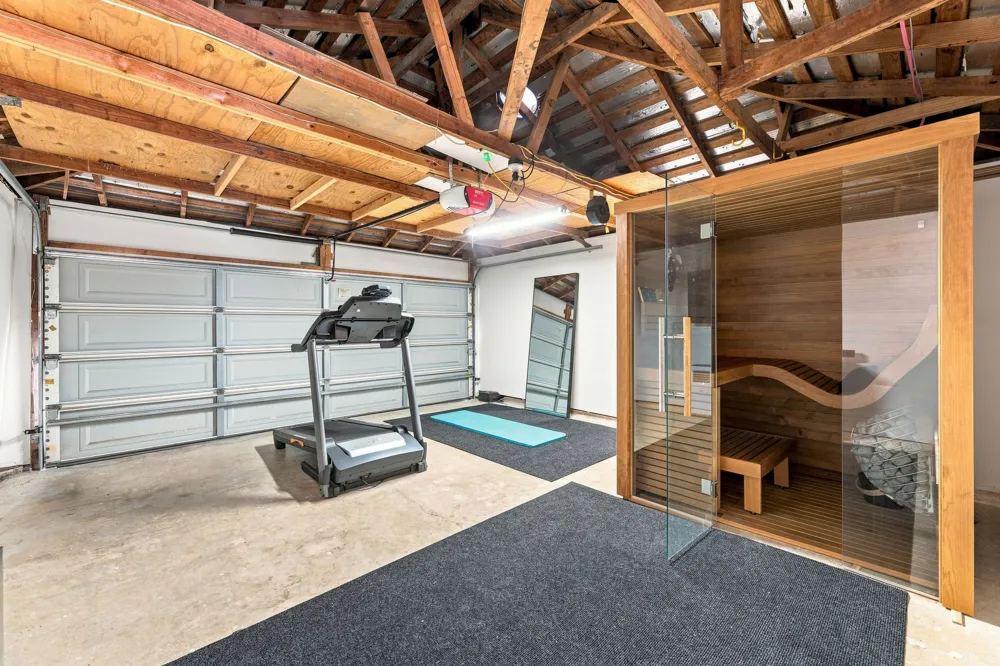 811 E 45th Street Austin, TX 78751