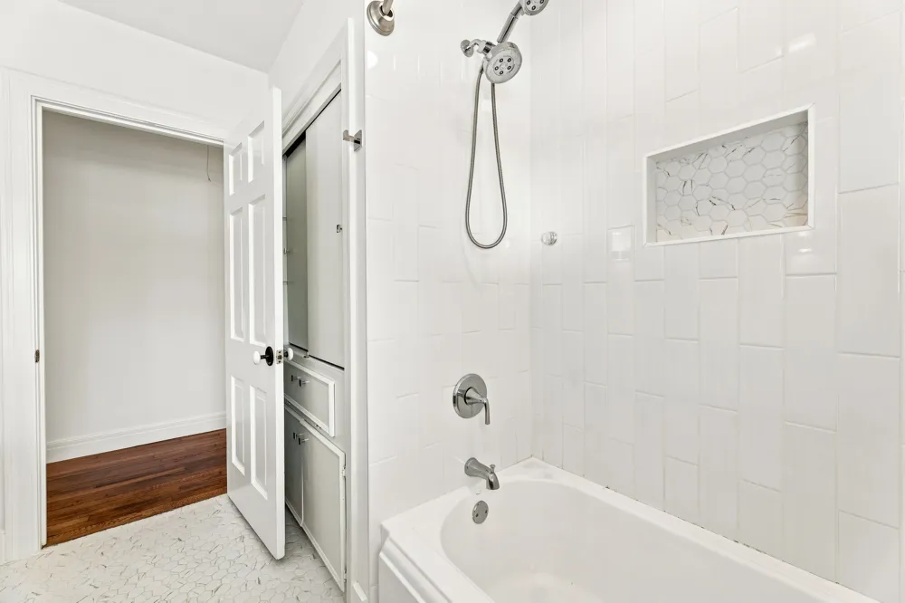811 E 45th Street Austin, TX 78751