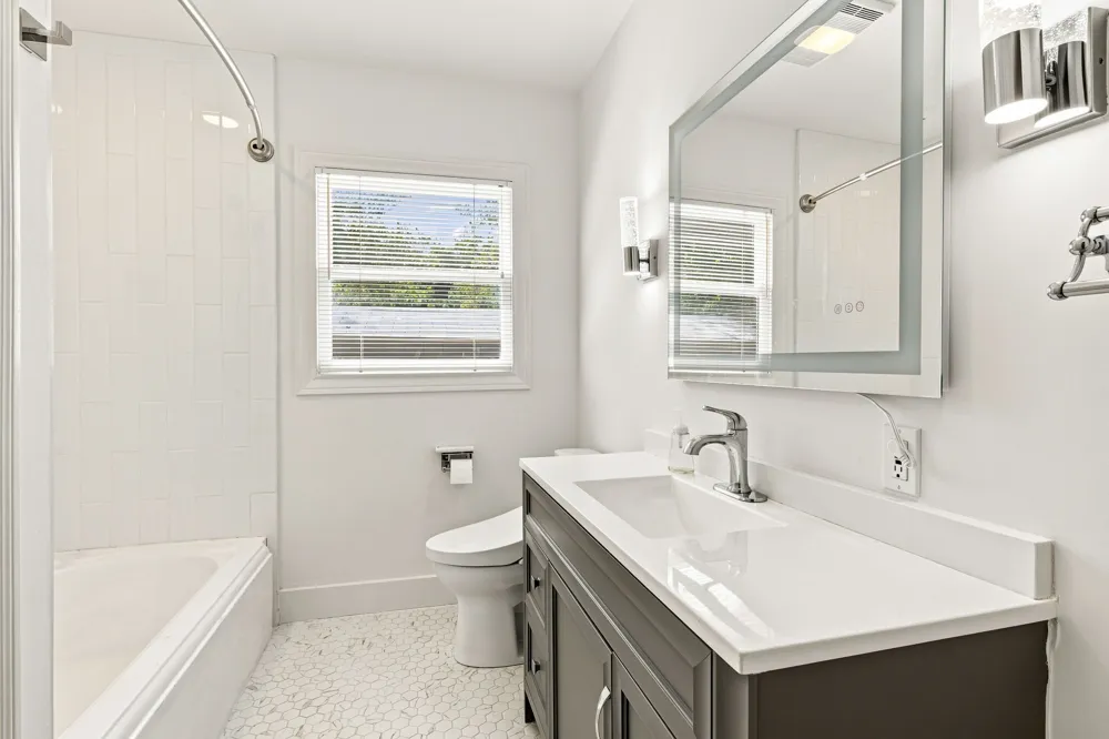 811 E 45th Street Austin, TX 78751