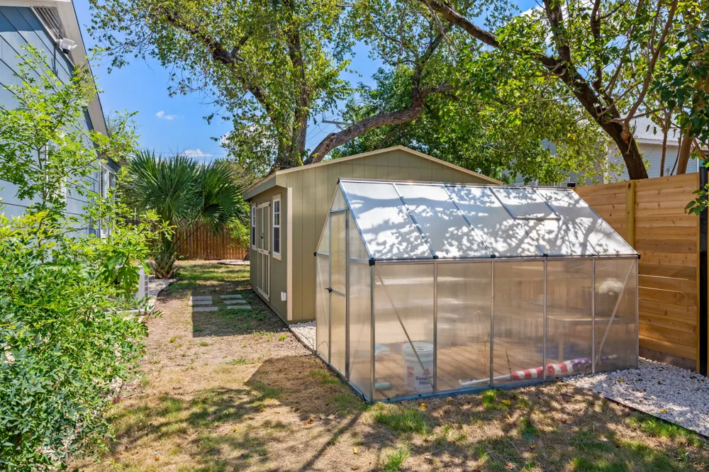 811 E 45th Street Austin, TX 78751