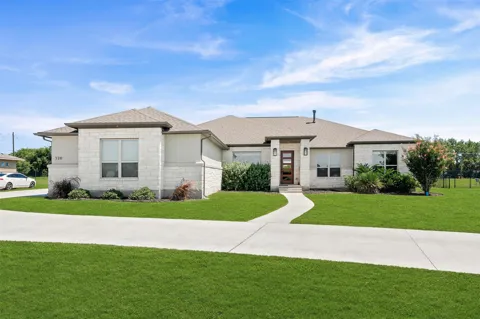 320 Buffalo Trail