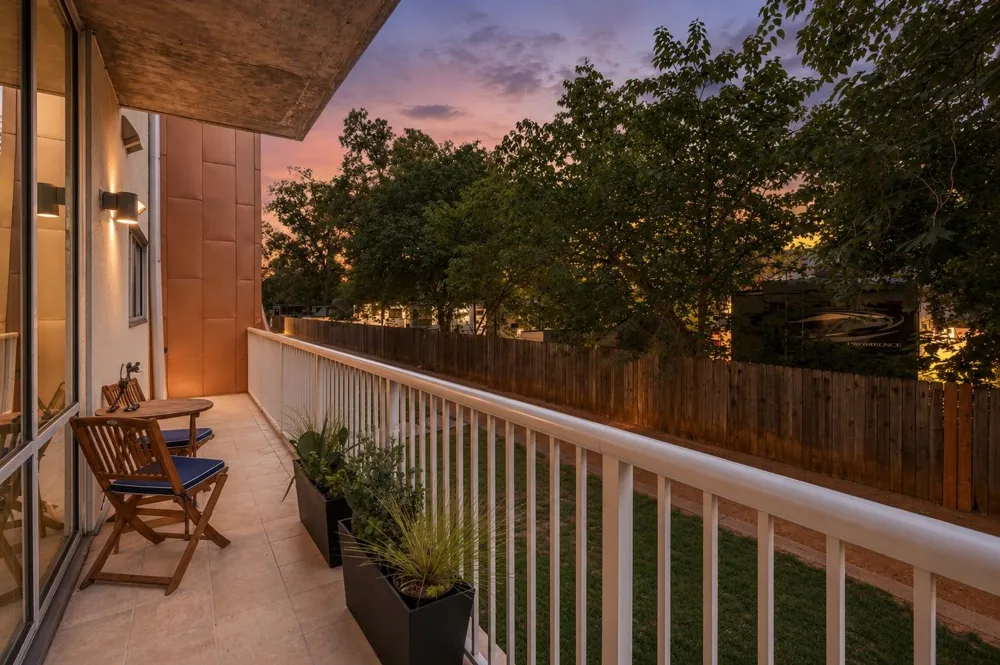 1600 Barton Springs Road #4105 Austin, TX 78704