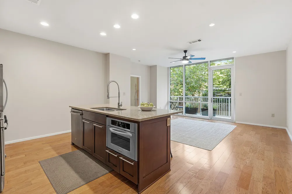 1600 Barton Springs Road #4105 Austin, TX 78704