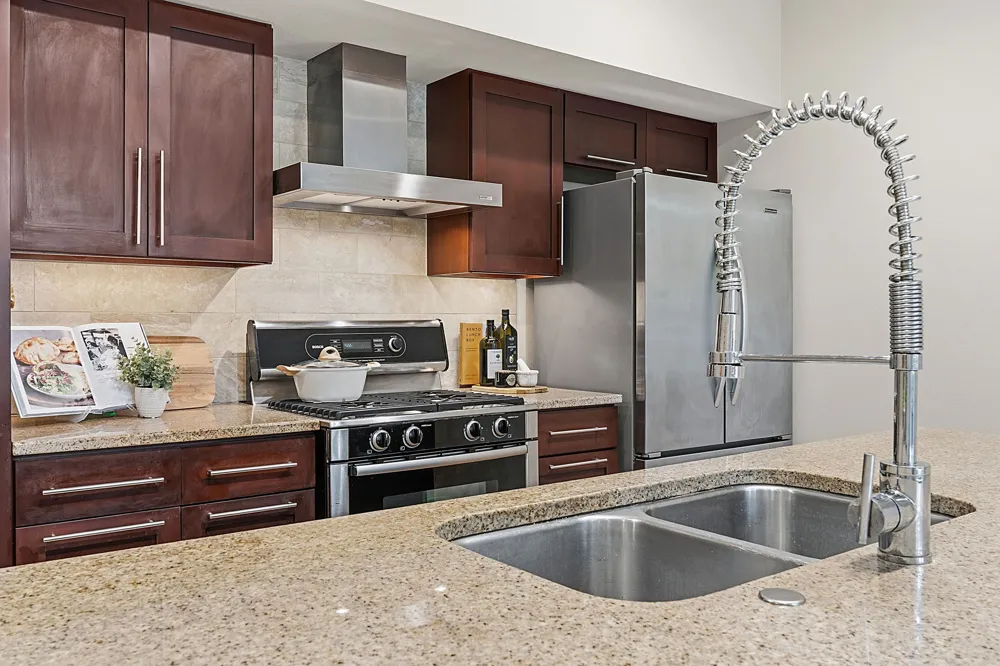 1600 Barton Springs Road #4105 Austin, TX 78704