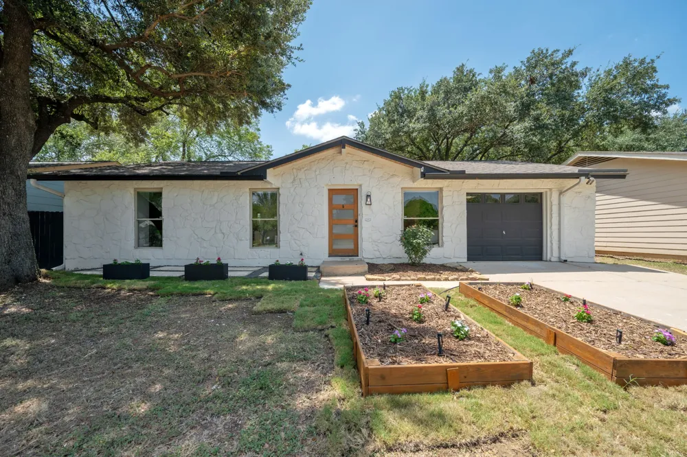 2609 Berkett Drive Austin, TX 78745