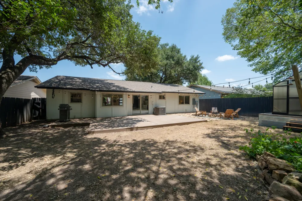 2609 Berkett Drive Austin, TX 78745