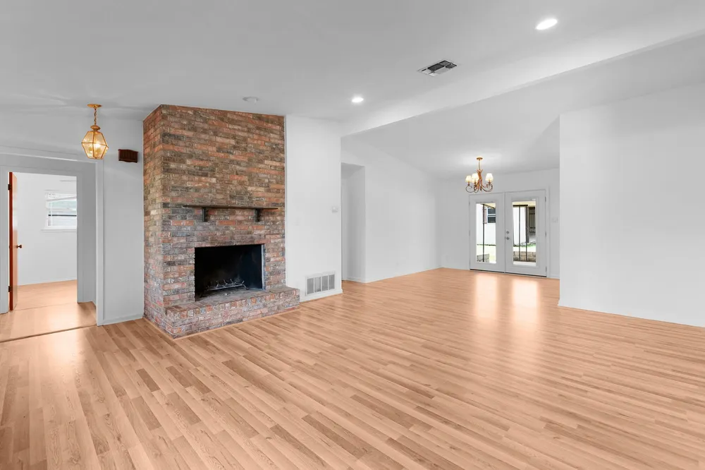 2025 Forest Trail Kingsland, TX 78639