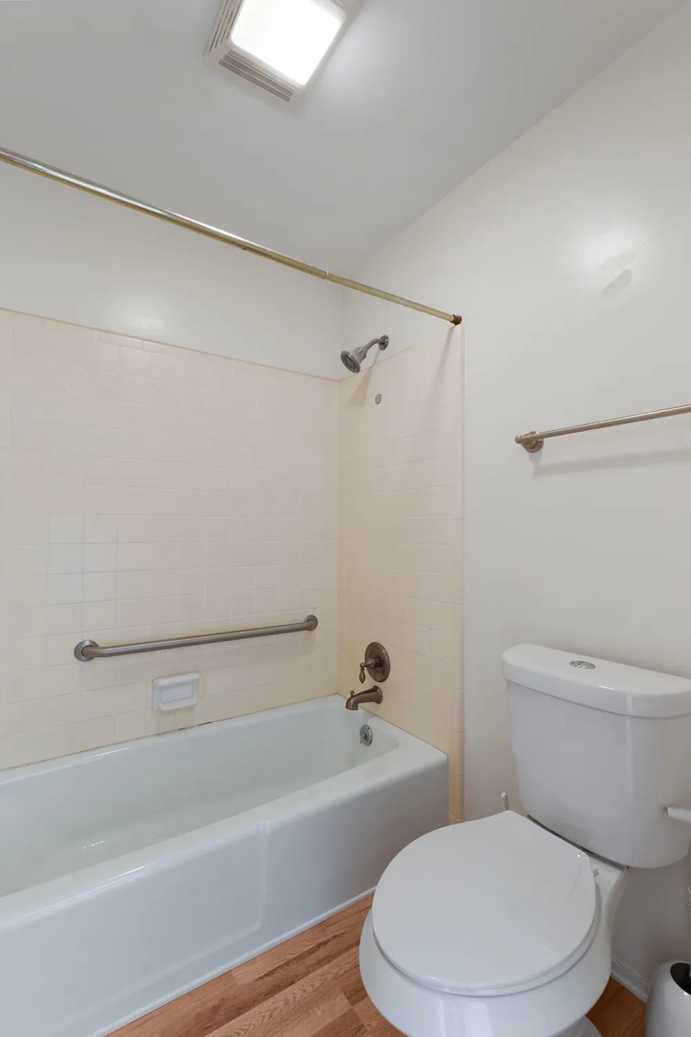 2025 Forest Trail Kingsland, TX 78639