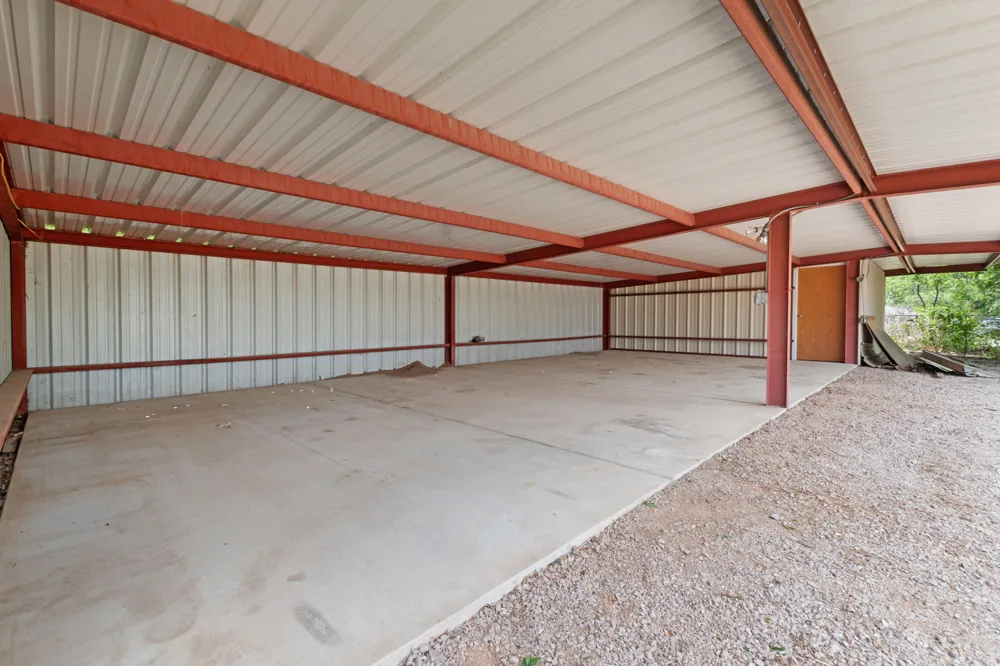 2025 Forest Trail Kingsland, TX 78639
