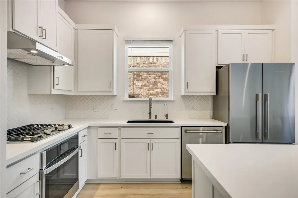 253 Darley Oak Drive Dripping Springs, TX 78620