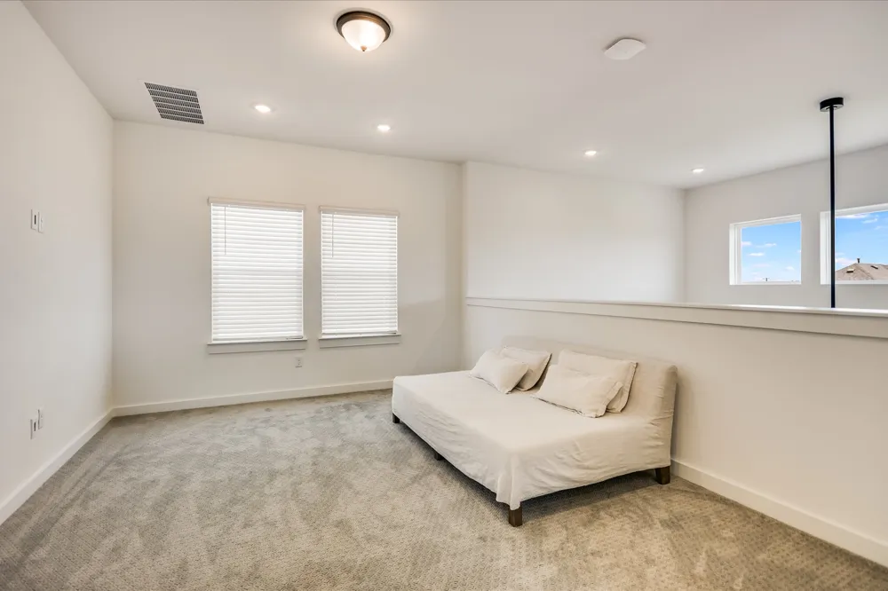 253 Darley Oak Drive Dripping Springs, TX 78620