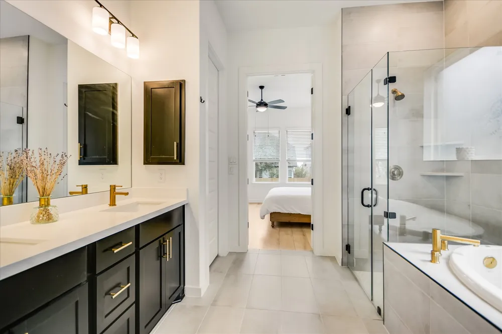 253 Darley Oak Drive Dripping Springs, TX 78620