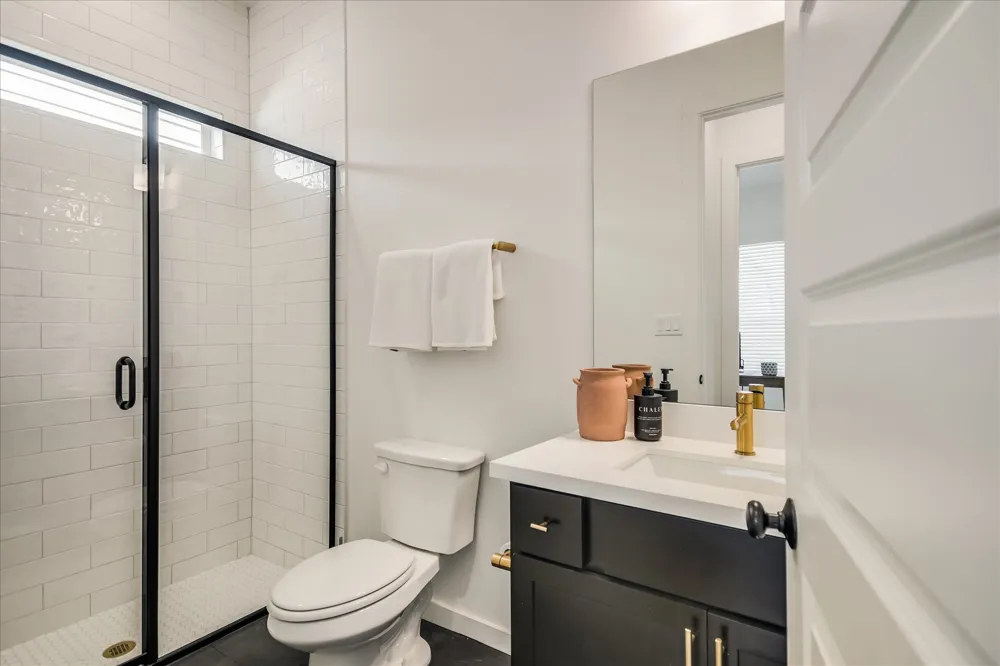 253 Darley Oak Drive Dripping Springs, TX 78620