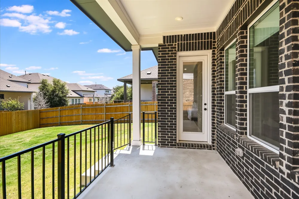 253 Darley Oak Drive Dripping Springs, TX 78620