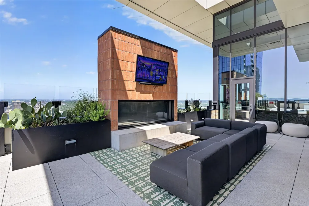 84 East Avenue #3808 Austin, TX 78701