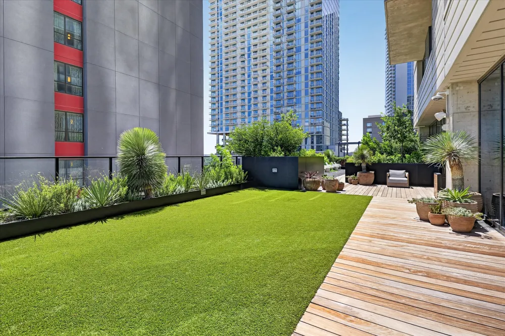 84 East Avenue #3808 Austin, TX 78701
