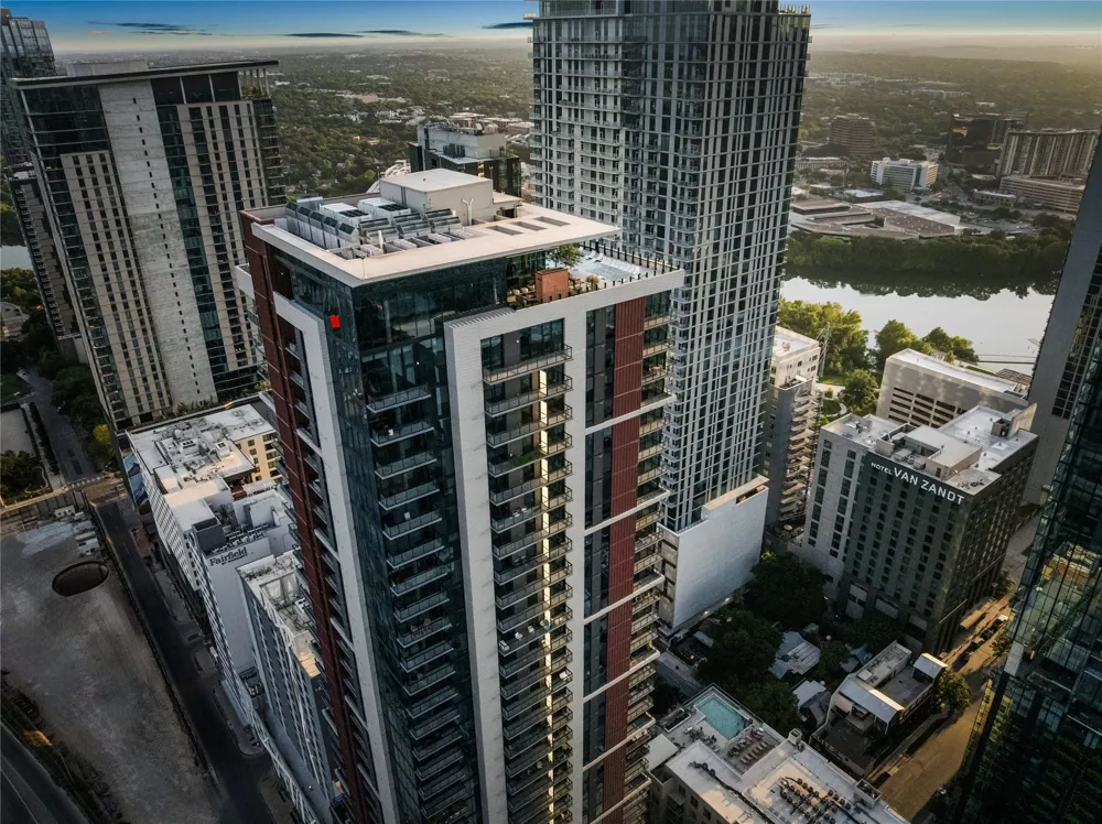 84 East Avenue #3808 Austin, TX 78701
