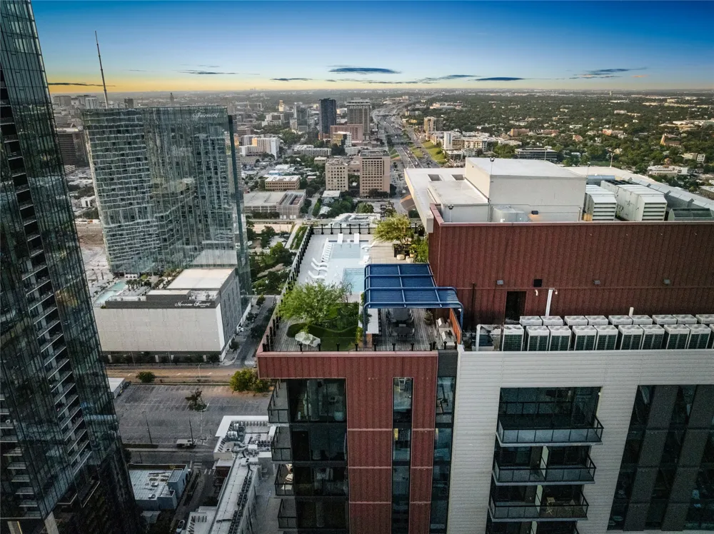 84 East Avenue #3808 Austin, TX 78701