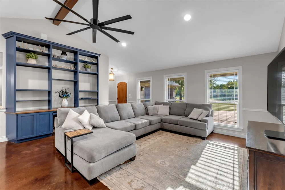 252 Sunday Drive Burnet, TX 78611
