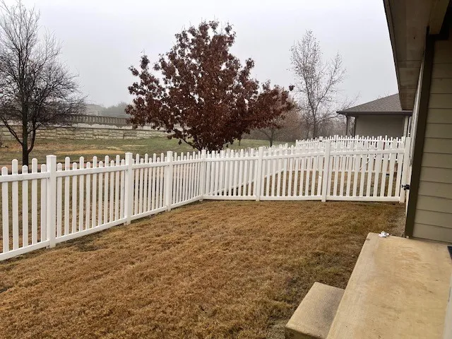 711 Rolling Oak Drive #117 Round Rock, TX 78664