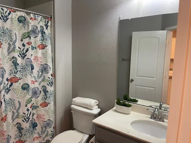 711 Rolling Oak Drive #117 Round Rock, TX 78664