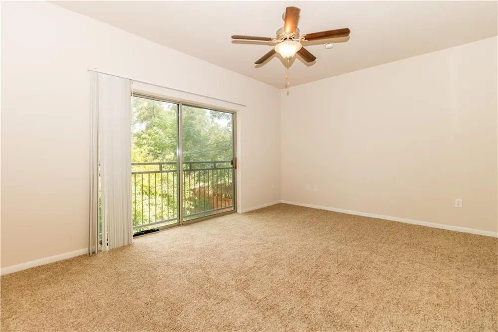 1401 E 4th Street #203 Austin, TX 78702