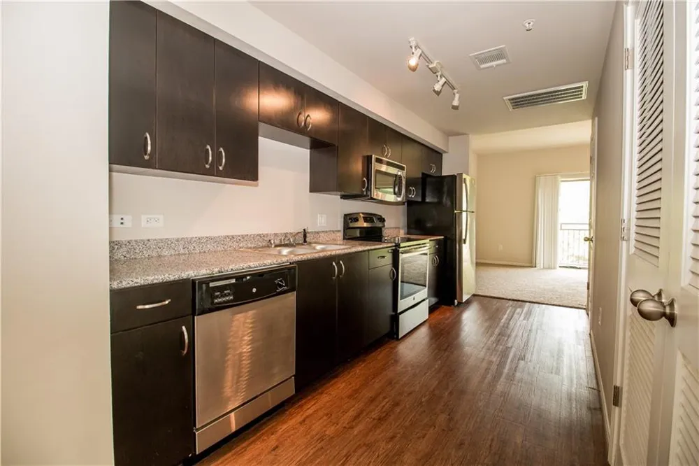 1401 E 4th Street #203 Austin, TX 78702