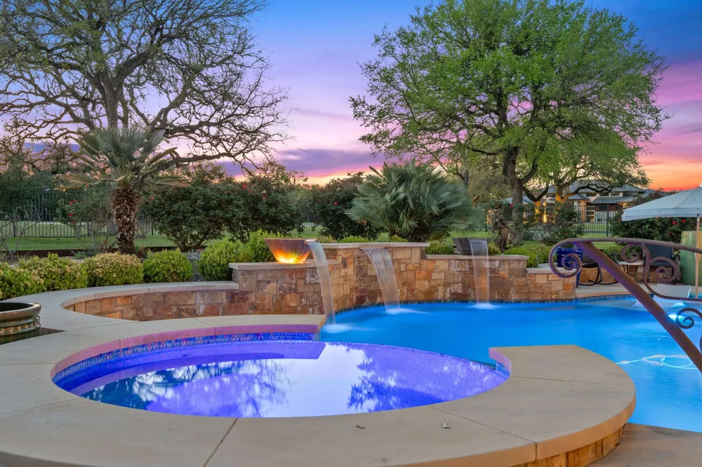 27435 Waterfall Hill Parkway Spicewood, TX 78669