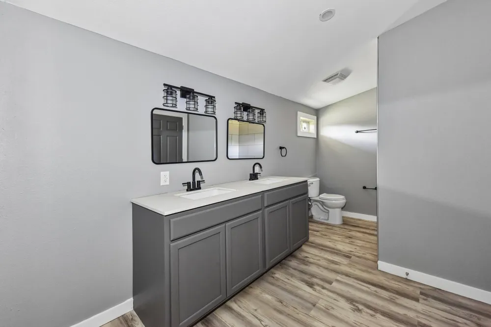 507 W 1st Street Flatonia, TX 78941