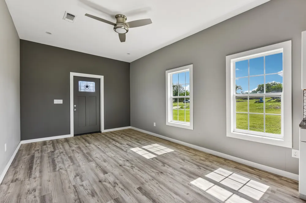 507 W 1st Street Flatonia, TX 78941