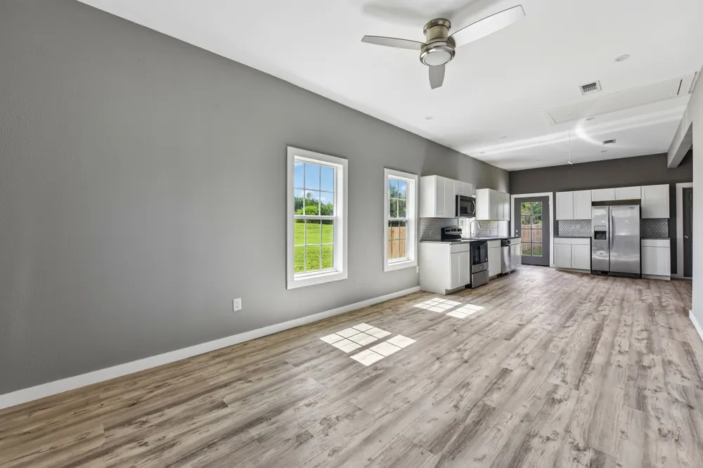 507 W 1st Street Flatonia, TX 78941