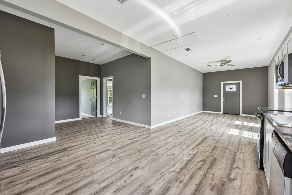 507 W 1st Street Flatonia, TX 78941