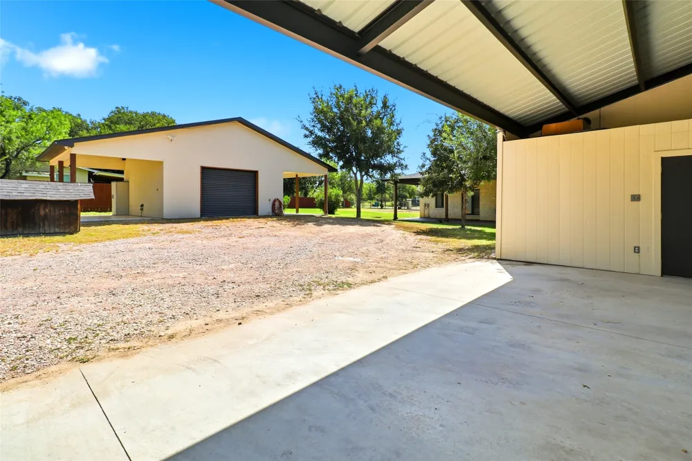 1303 Prairie Creek Road Granite Shoals, TX 78654