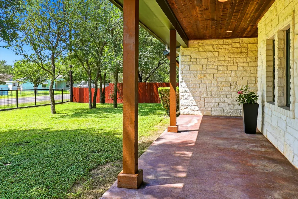1303 Prairie Creek Road Granite Shoals, TX 78654