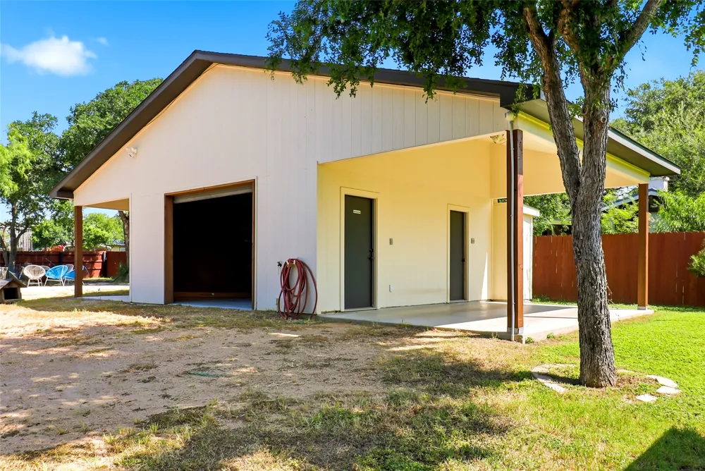 1303 Prairie Creek Road Granite Shoals, TX 78654