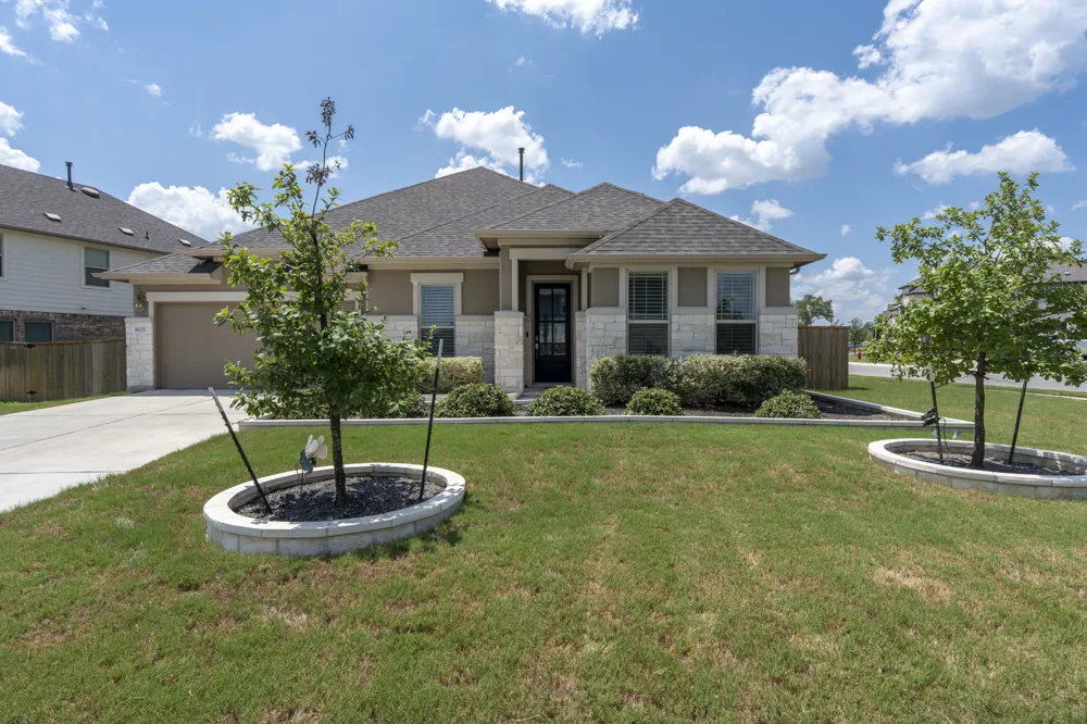 805 Cold River Run Kyle, TX 78640