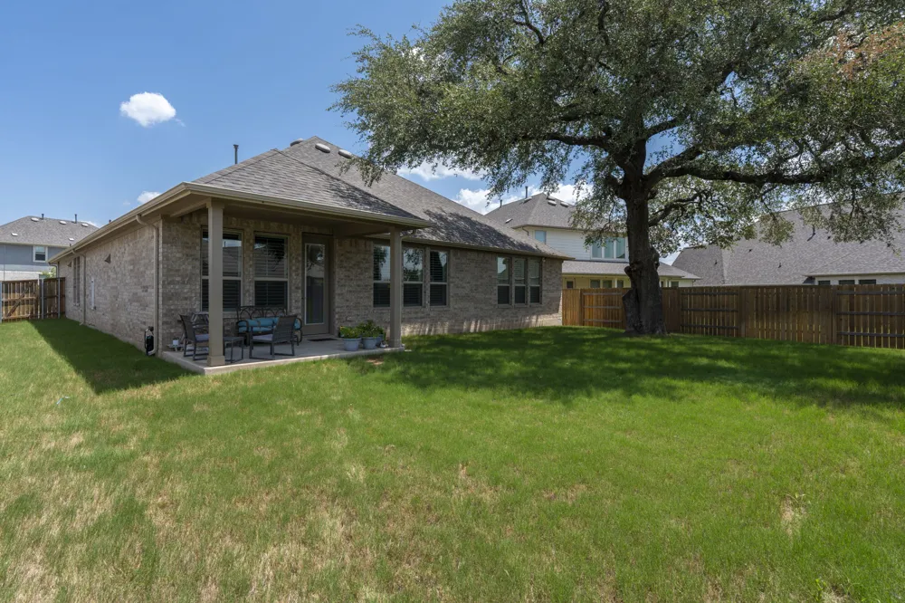 805 Cold River Run Kyle, TX 78640