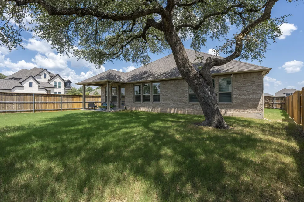 805 Cold River Run Kyle, TX 78640