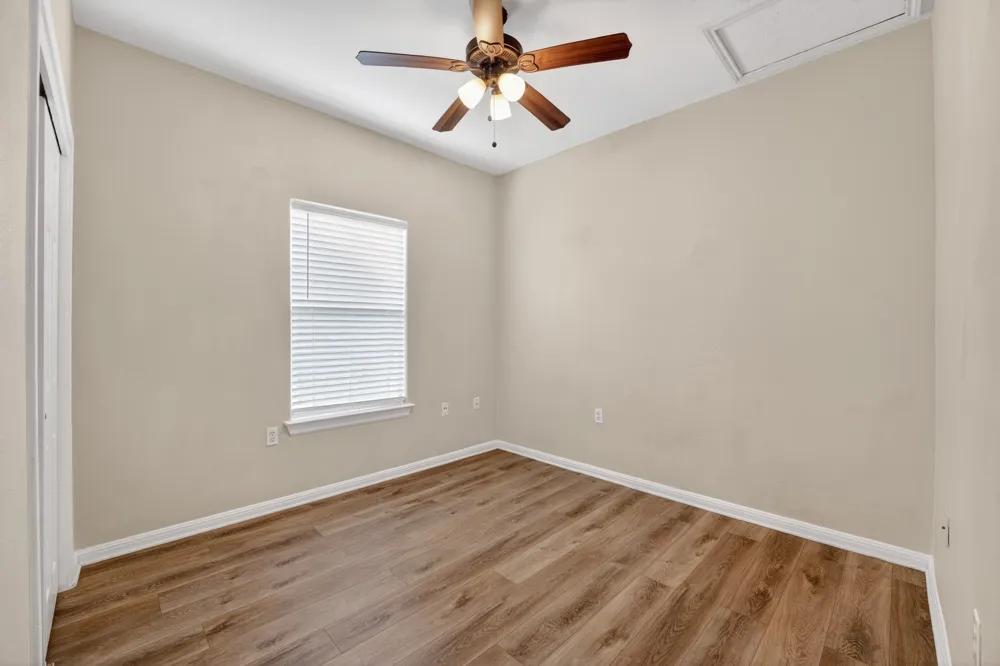 5625 Signal Point Point Austin, TX 78724